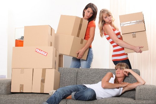 Packing boxes for short-term storage in Chelsea
